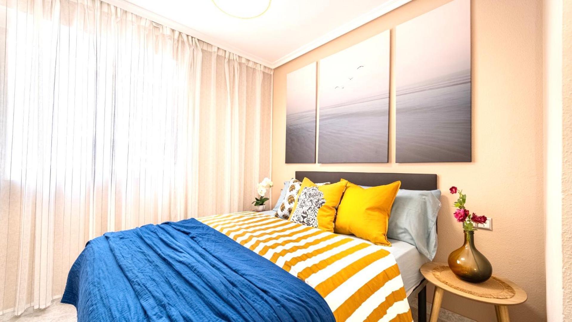 Apartamento A 3 Minutos De La Playa Torrevieja Exterior photo